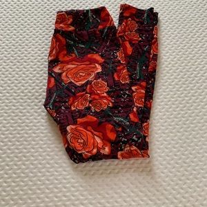 Lula Roe One Size Leggings